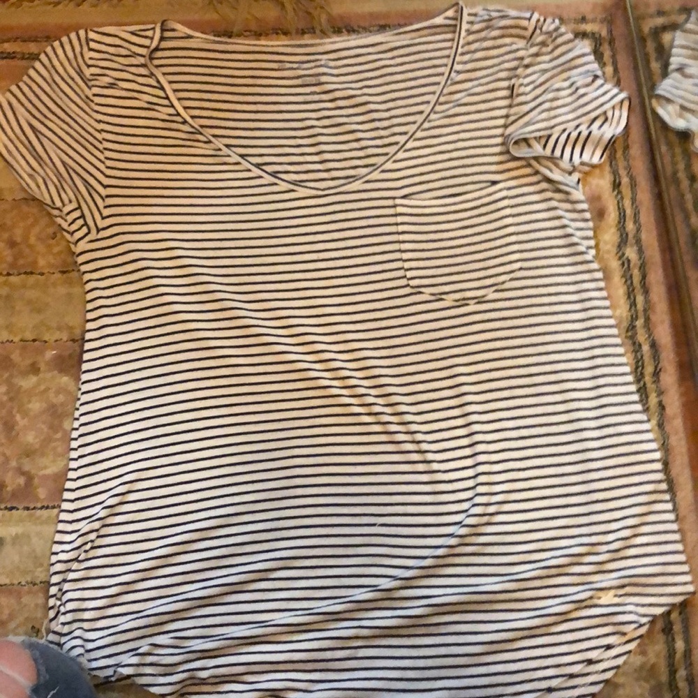 tee shirt